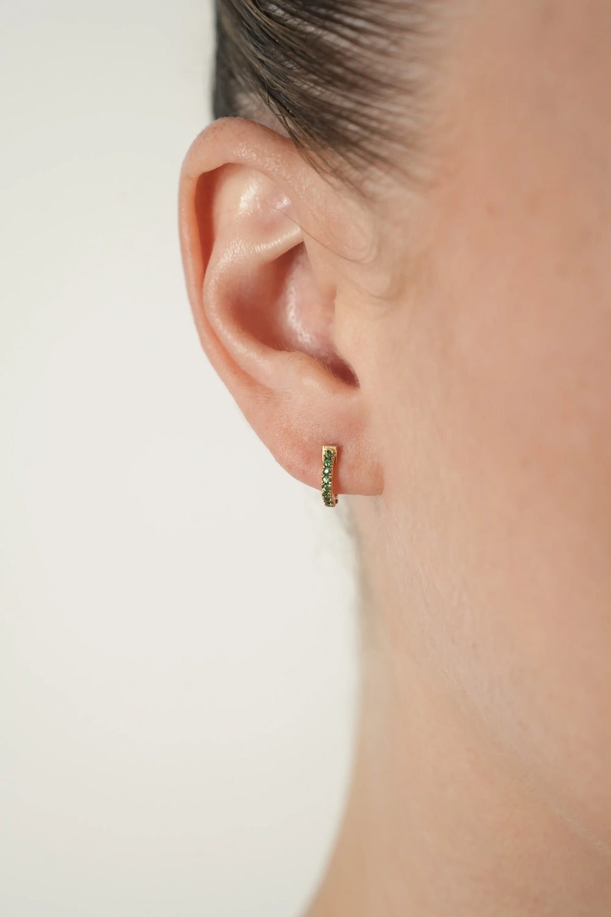 FLOR EMERALD EARRING