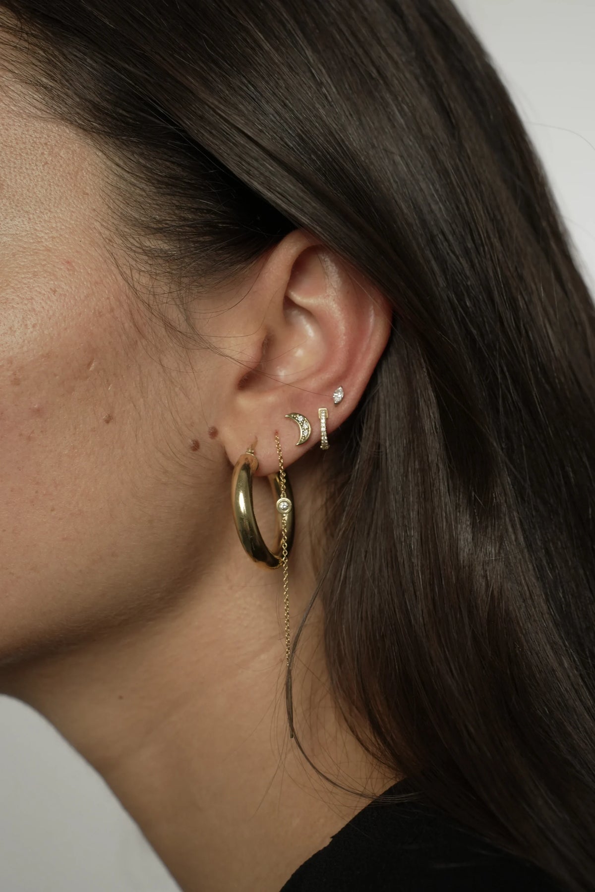 MOON EARRING