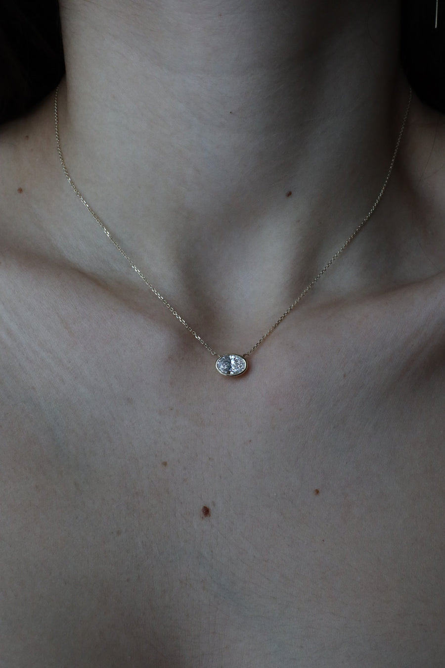 LUMIERE SMALL NECKLACE, Styled