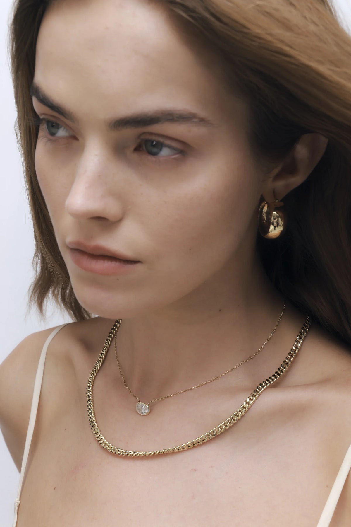 CURB CHAIN NECKLACE