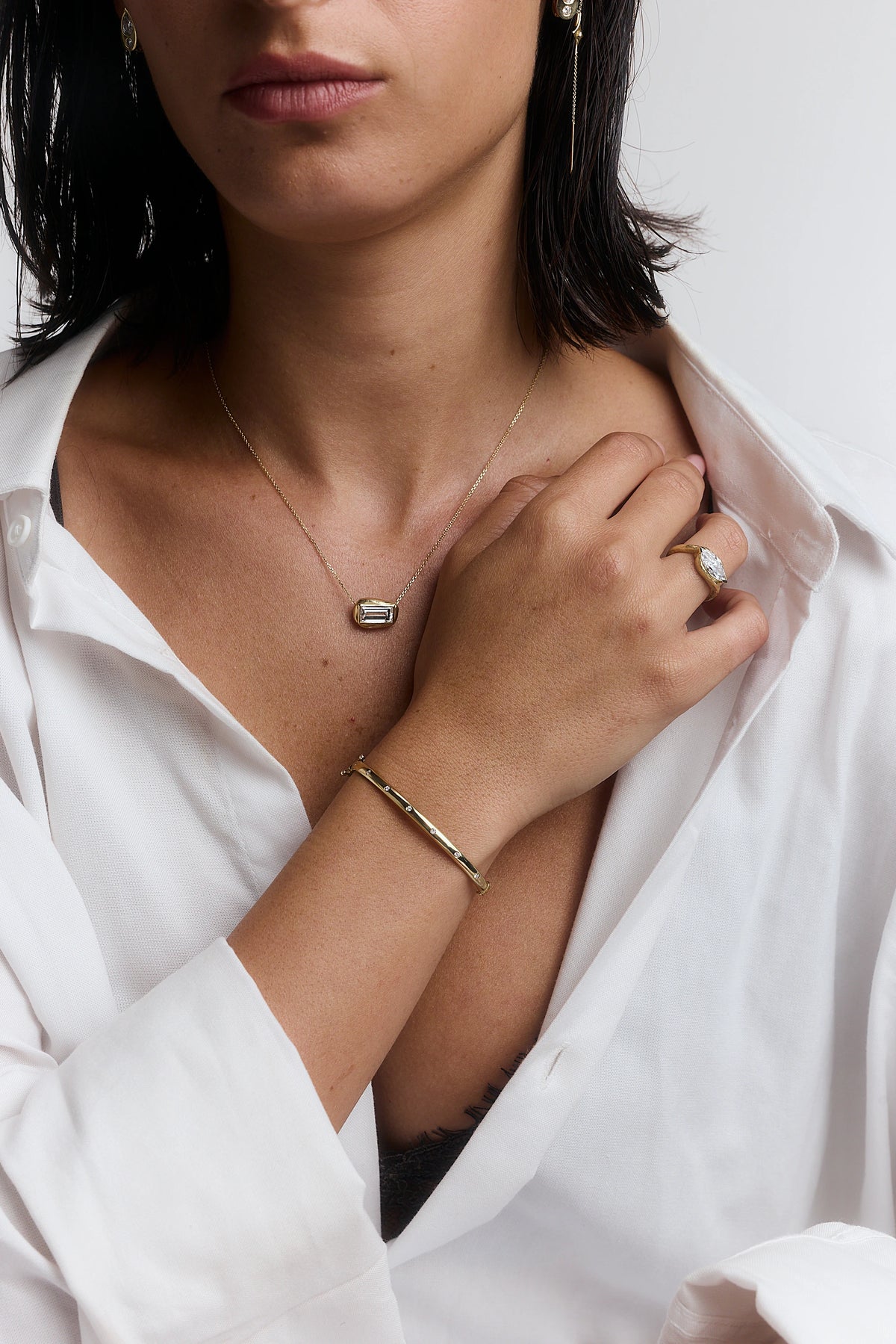 LOUR NECKLACE