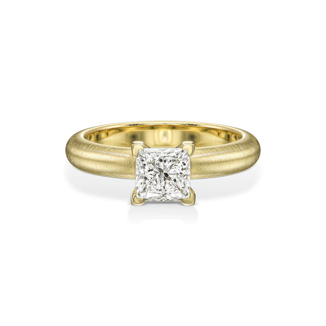 CELESTE PRINCESS DIAMOND RING, Packshot, Yellow Gold