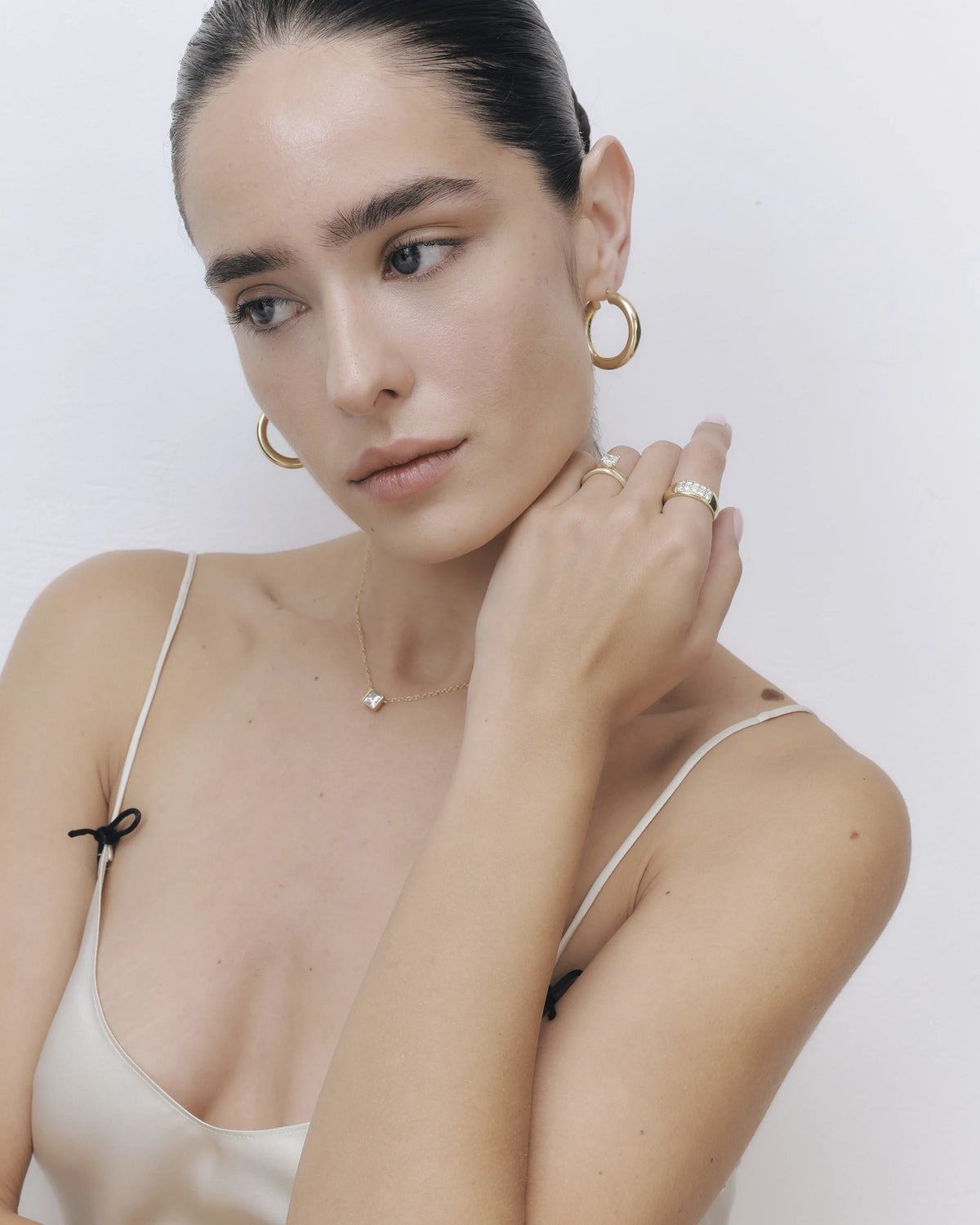 ANNA DIAMOND RING