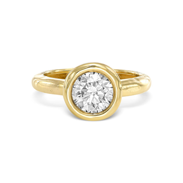 GOLDEN HUG RING, Packshot, Yellow Gold