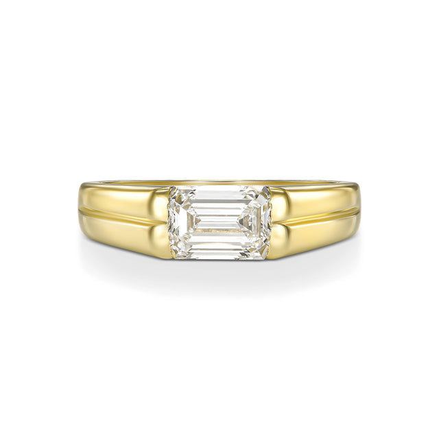 KIRA EMERALD RING, Packshot, Yellow Gold