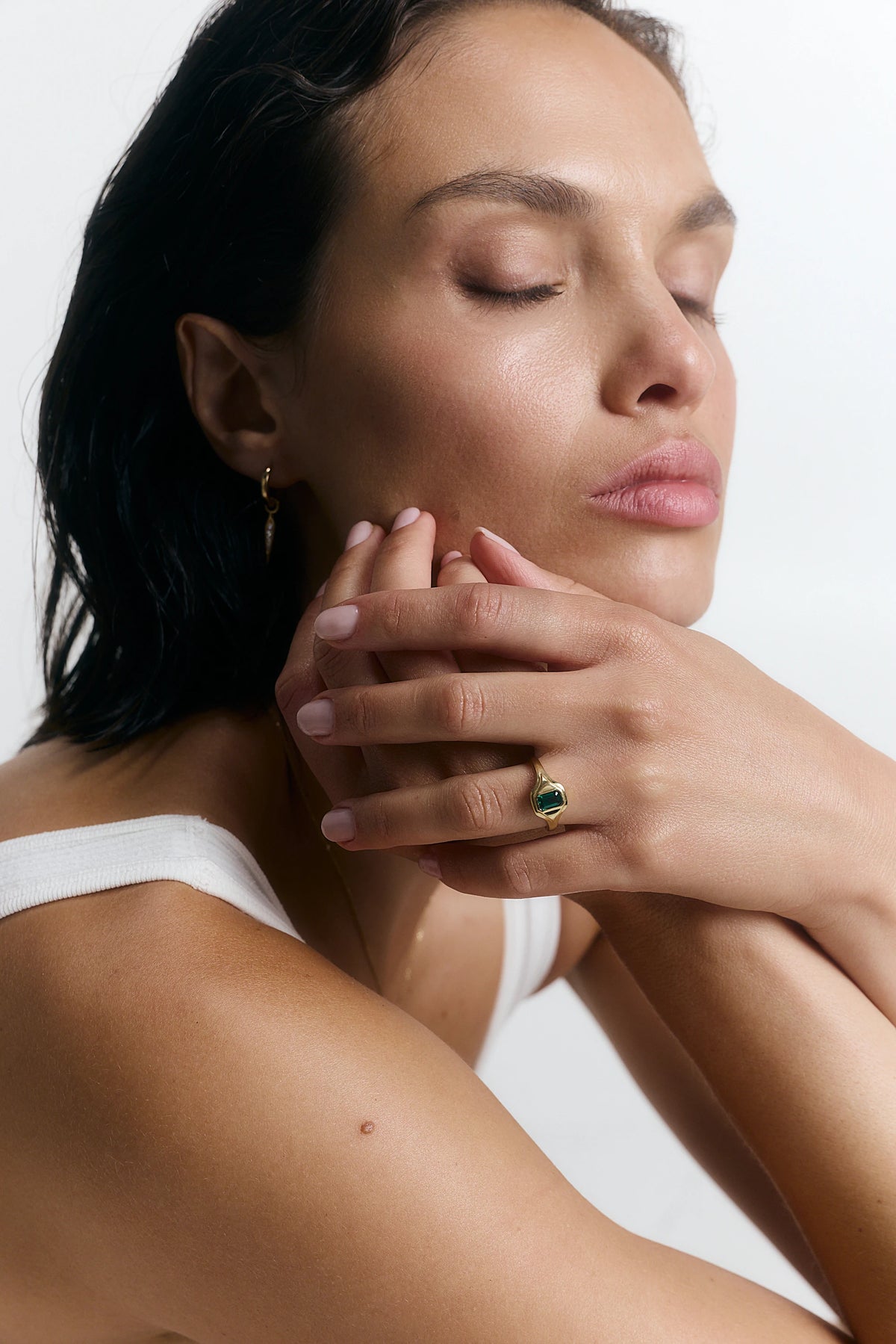 LUME EMERALD RING