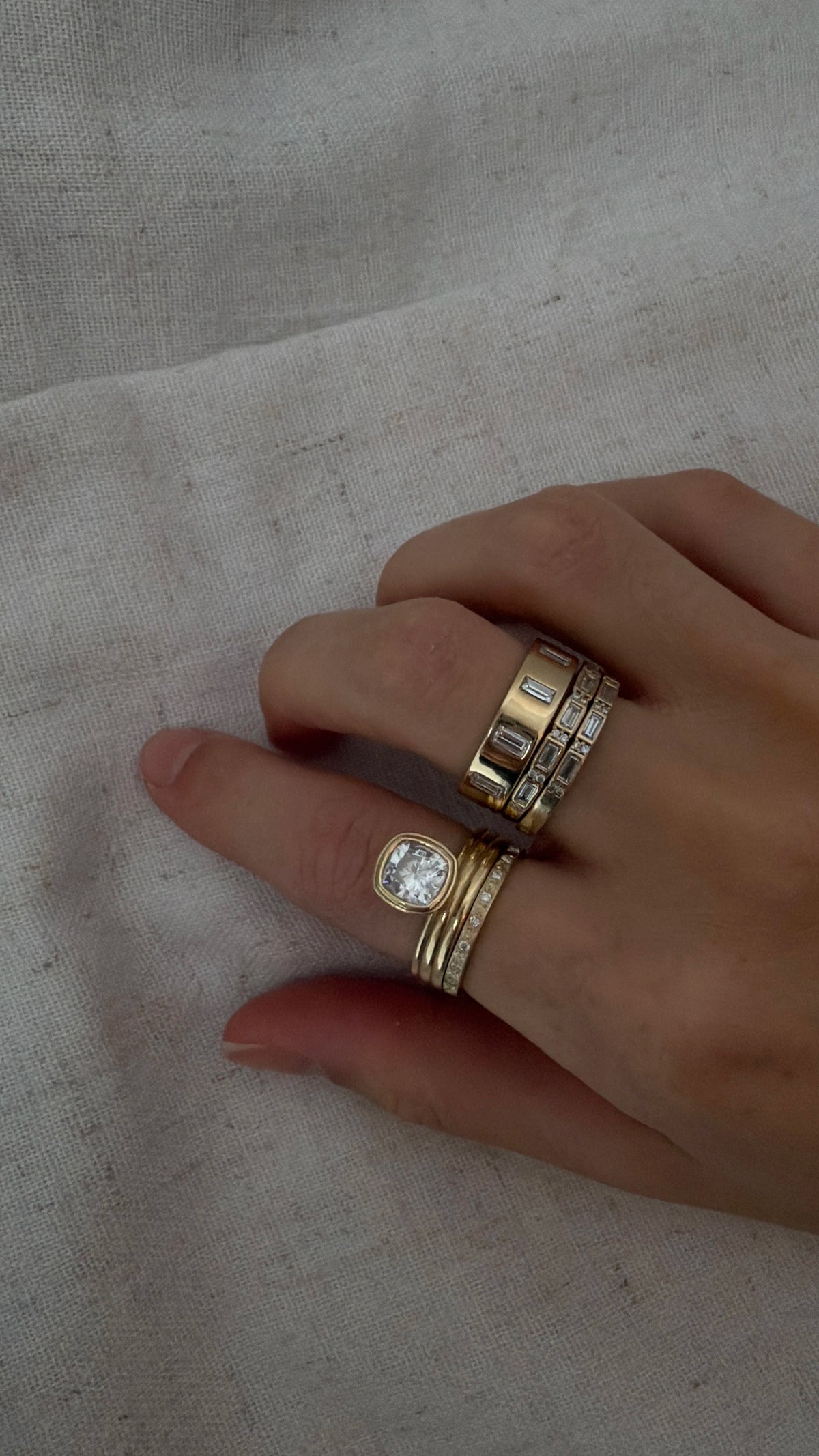 SHELLY WHITE DIAMOND RING