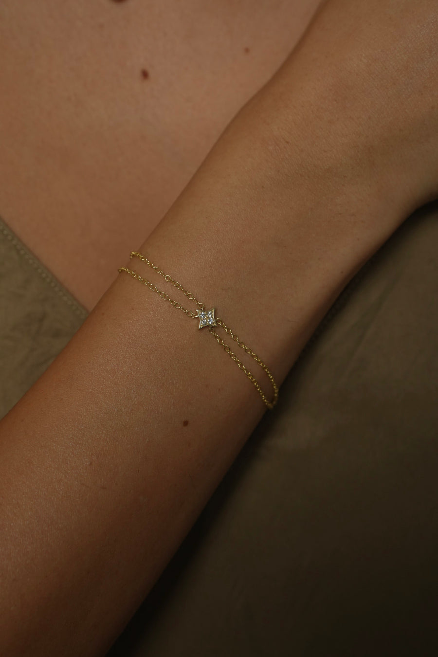 STAR BRACELET, Styled