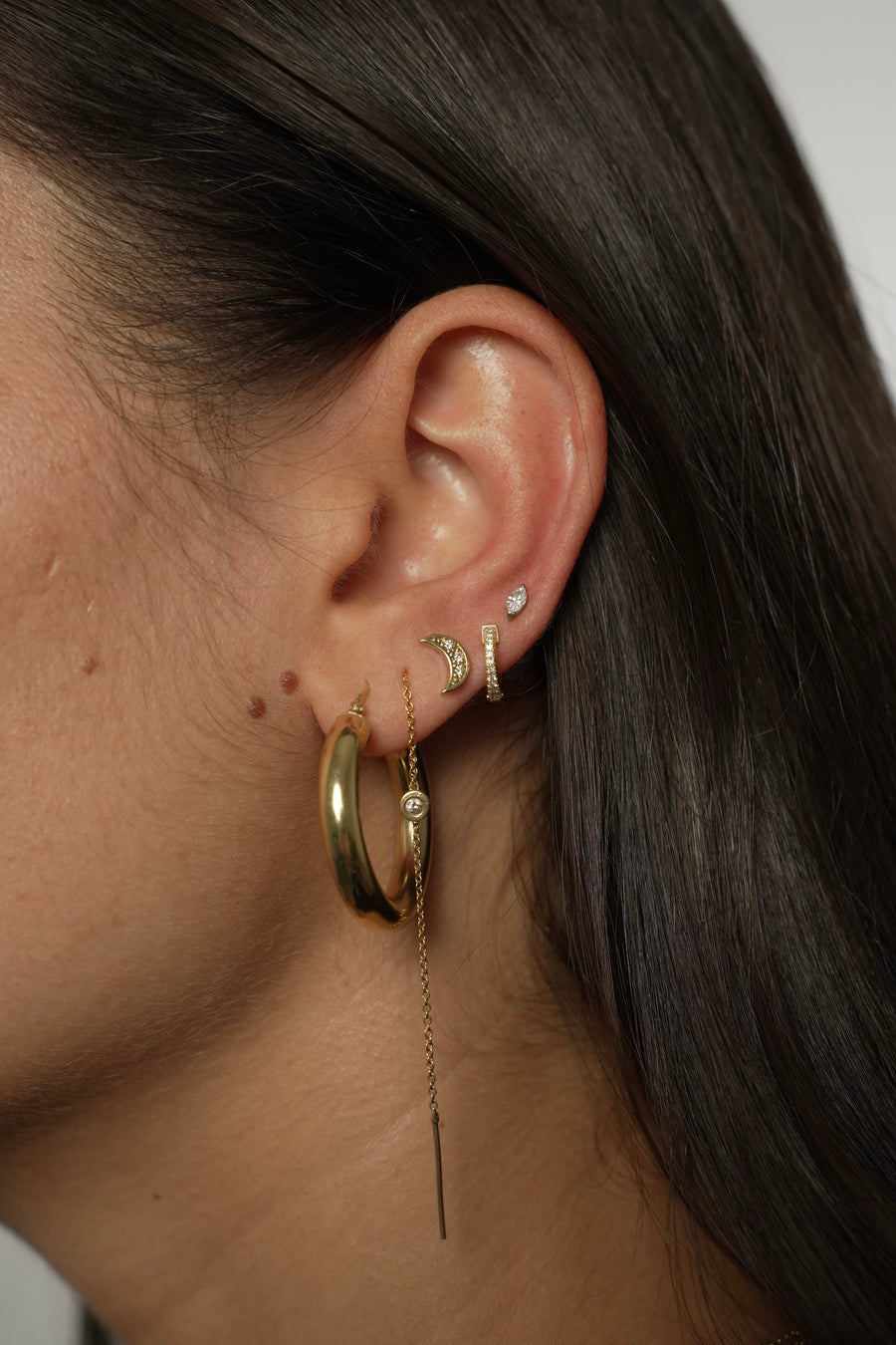 LENNY ROUND EARRING, Styled