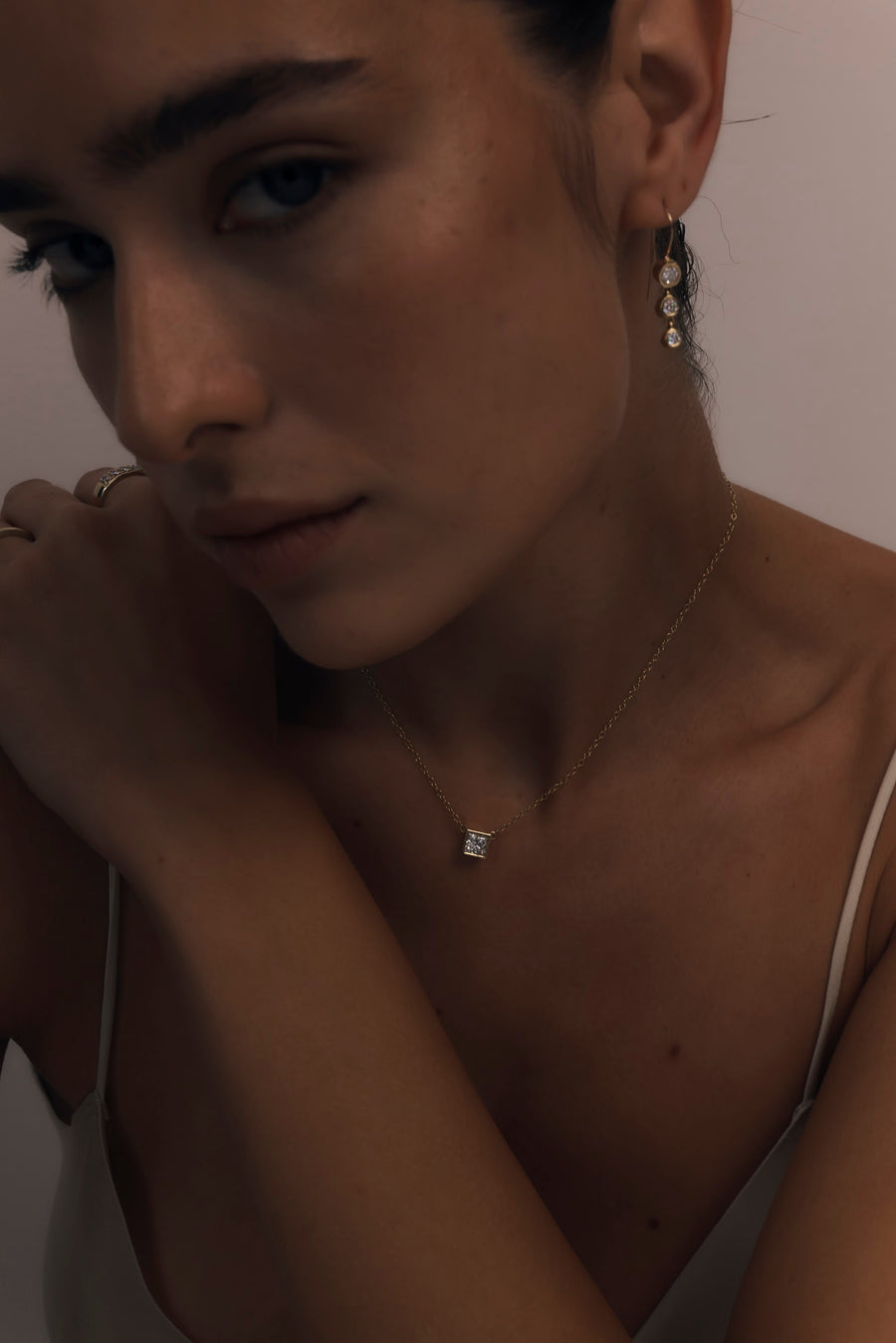 PRINCESS NECKLACE, Styled
