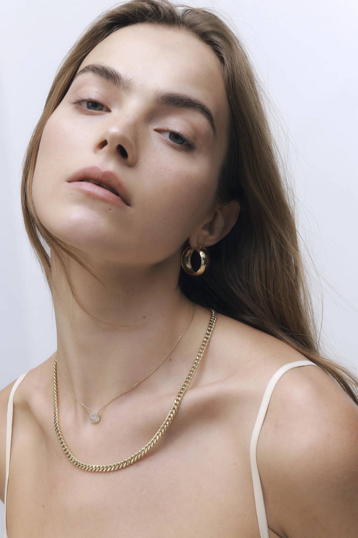 CURB CHAIN NECKLACE