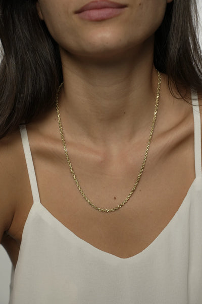 COIL CHAIN NECKLACE