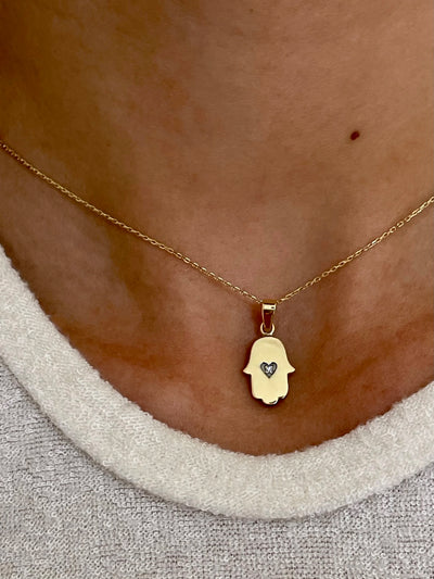 HAMSA NECKLACE WITH INLAID CENTER