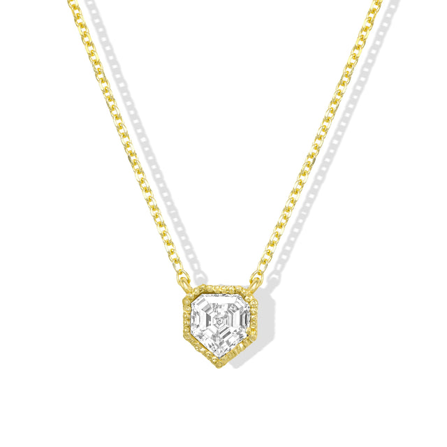 SHIELD NECKLACE, Packshot, Yellow Gold