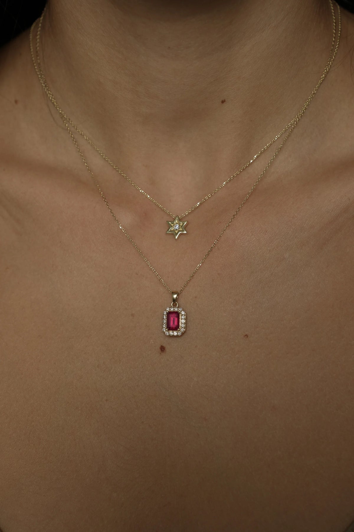 STAR OF DAVID NECKLACE WITH INLAID CENTER