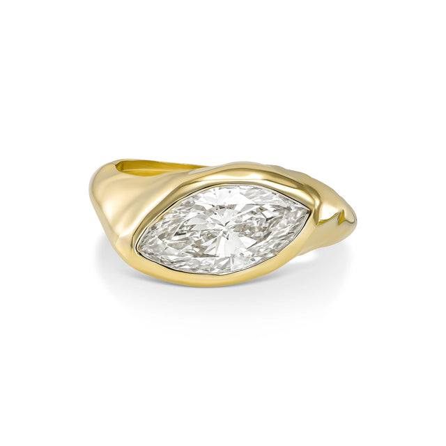 TERRA MARQUISE RING, Packshot, Yellow Gold