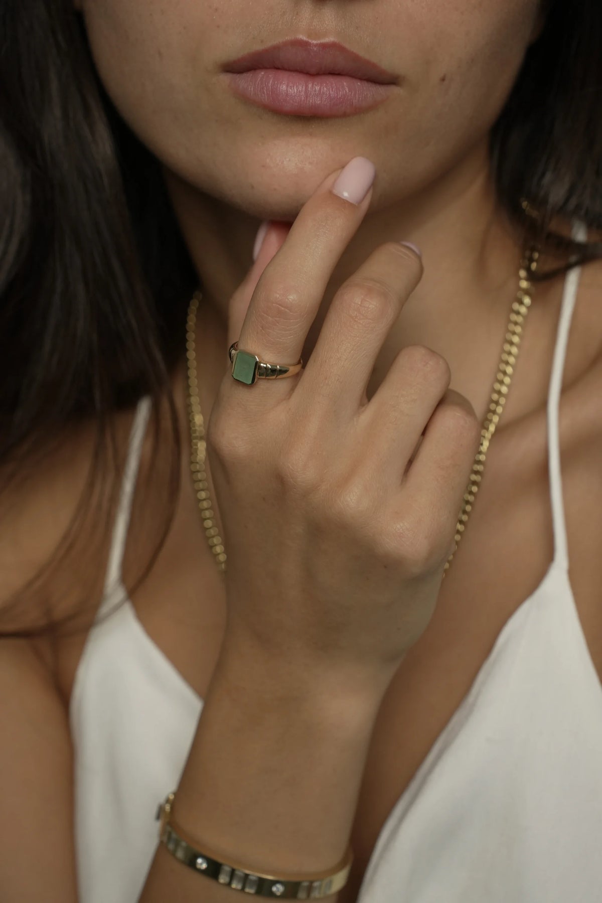 AMOR NATURAL EMERALD RING