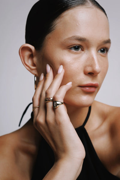 ANNA GARNET RING