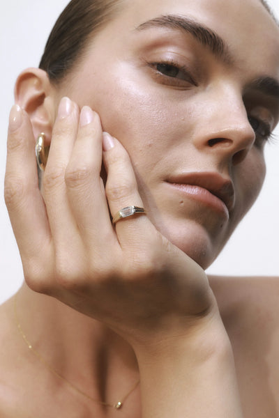KIRA EMERALD RING