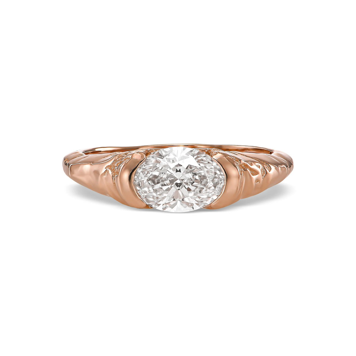 MAJESTY OVAL RING