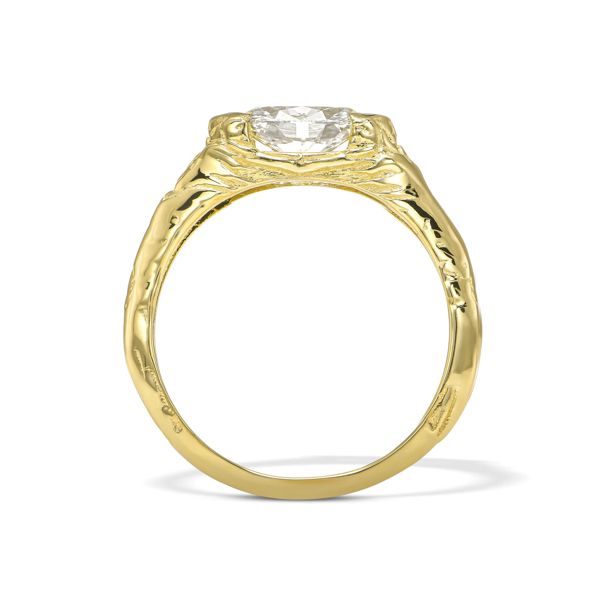 MAJESTY OVAL RING