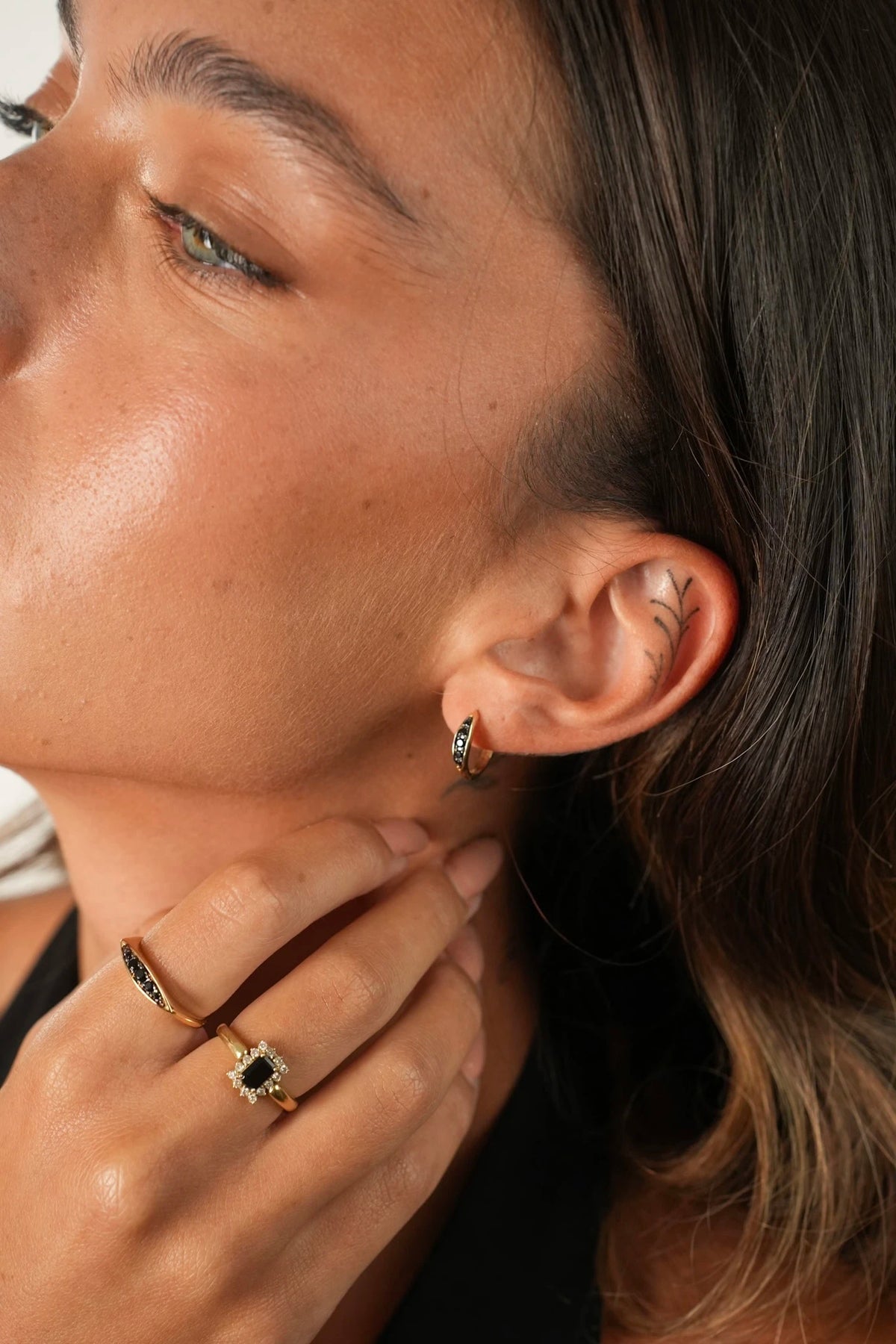 SHEINA BLACK SPINEL RING