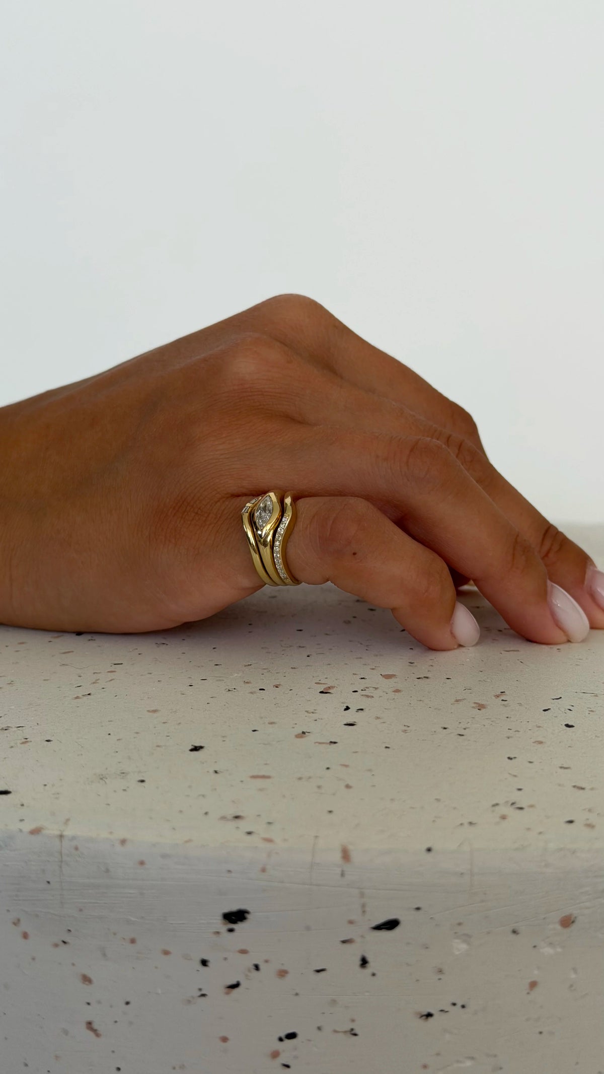 ARIEL RING